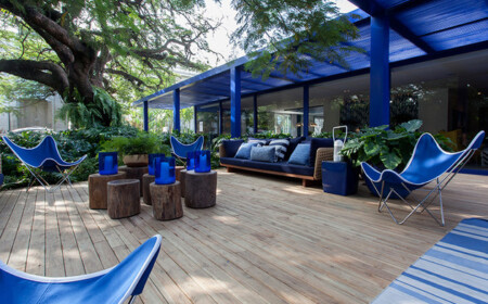 beistelltische-baumstämme-terrasse-Naturholz-Möbel-Tora-Brasil