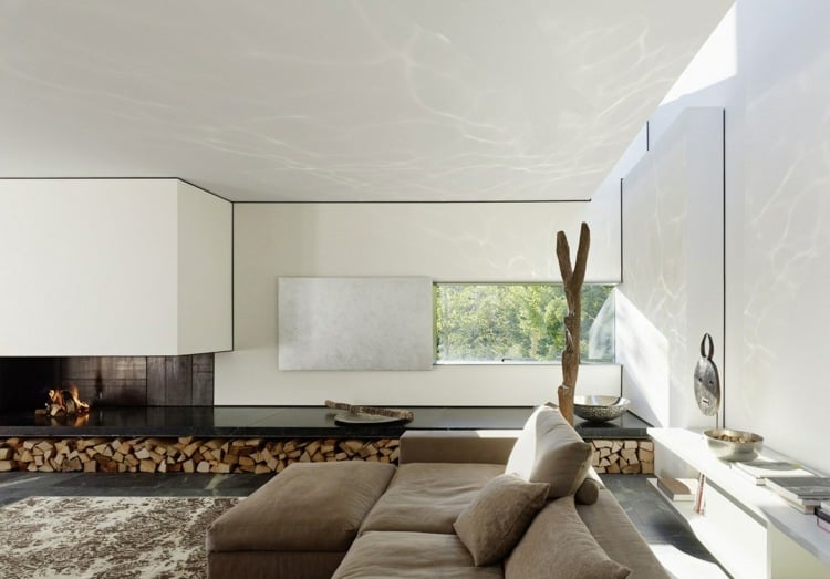 kaminöfen im vergleich modern idee feuerholz couch beige