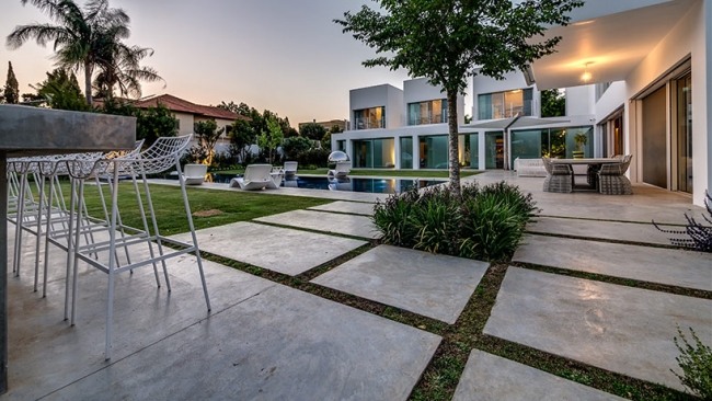 luxushaus in israel nestor sandbank architektur terrasse landschaft