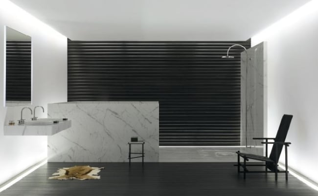 minimalistisches badezimmer marmor schwarz led leisten boden