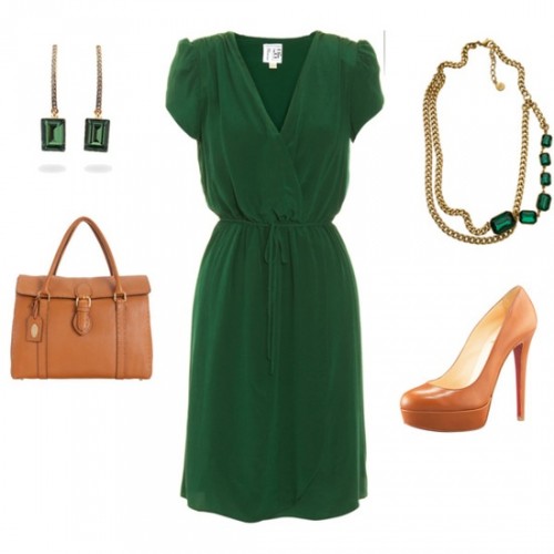 modetrends herbst smaragdgrün kleid beige schuhe tasche