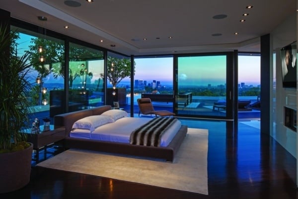schlafzimmer herrliche aussichten panoramablick moderne einrichtung wandverglasung