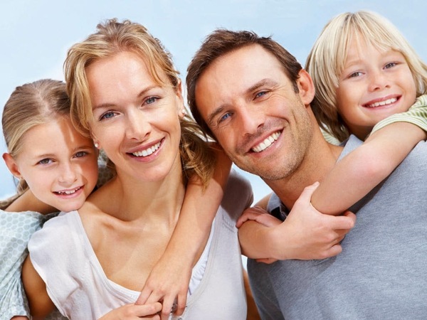 Familie gesunde Zähne Kinder Eltern
