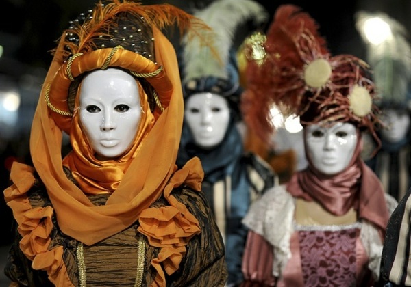 Kostüme Karneval Venedig schöne Gesichtsmaske