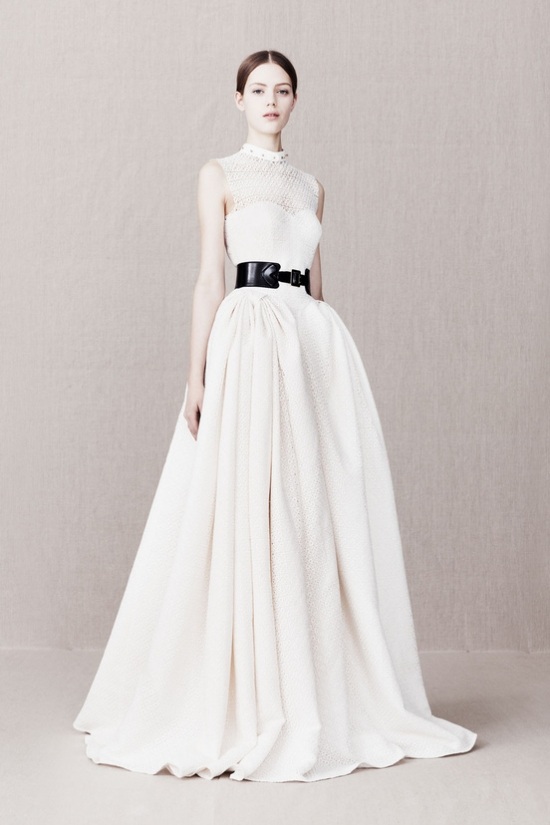 Alexander Mc-Queen-Kollektion mode trends für winter-2014-Kleid Design-weiß