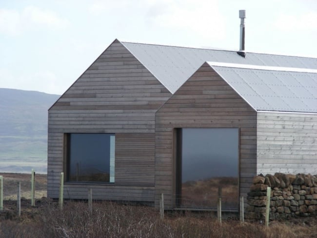 Haus aus Holz Villa Satteldach-borreraig dualchas-architects Schottland Architektur