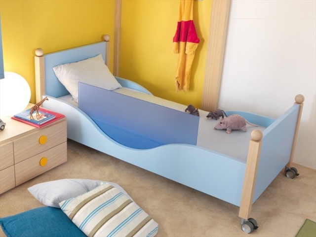 Einrichtung-Kinderbett geschwungene kanten-Holzbett-Design PISOLO-dearkids