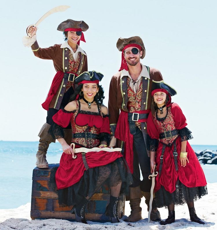 Faschingskostueme-Familie-Piraten-Ideen-lustig-originell
