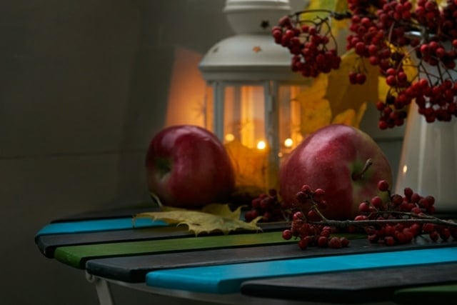 Deko Ideen Herbst Abend Laterne gefärbt Kerzenhalter