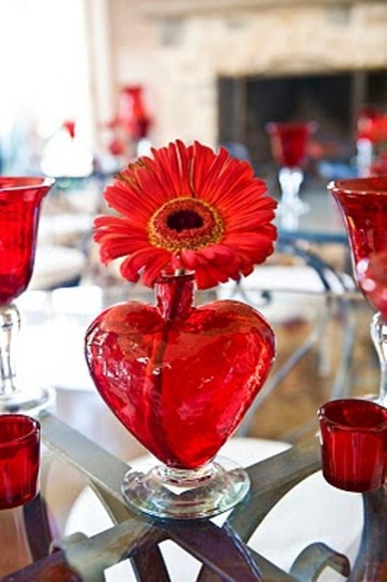 Herzförmige rote glasvase-Dekoration Valentinstag-Gerbera Tisch-Set