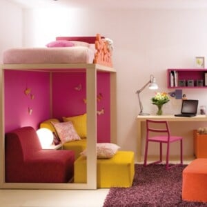Hochbett Mädchenzimmer rosa Farbe Treppen Geländer Stauraum