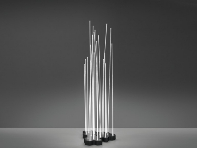 Led-Leuchte Einrichtungsideen Licht Reeds-Artemide Edelstahl-Klaus Begasse