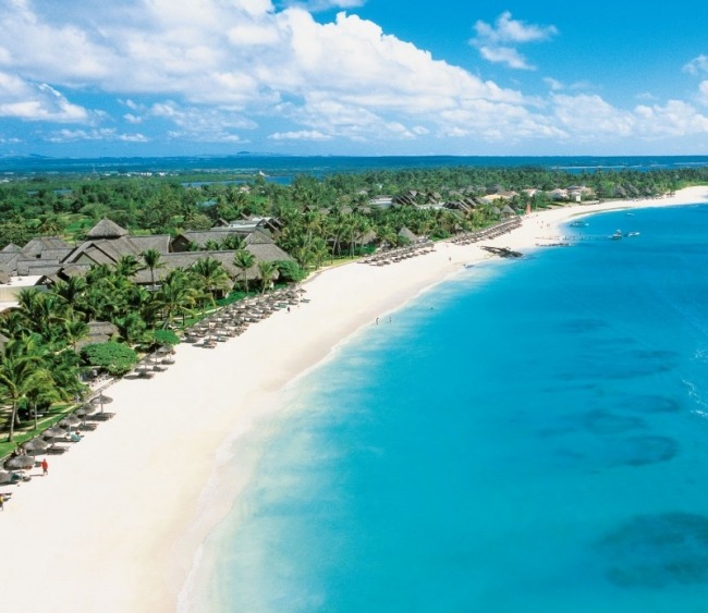 Reiseziele luxusurlaub Mauritius tropisch-resort Constance-Belle  weißer Sandstrand