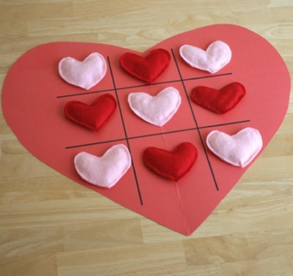 Spiele Ideen zum Valentinstag-basteln überraschung-tik tak toe