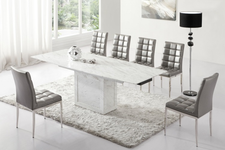 ausziehbarer esstisch in weiß elegant modern grau stuehle leder hochflor teppich
