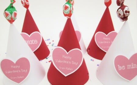 bastelideen zum valentinstag party huete botschaft bonbons kinder idee