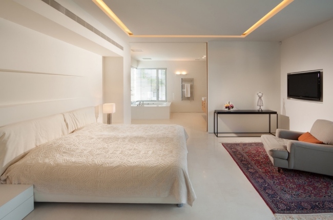 elegantes schlafzimmer creme abgehängte decke licht