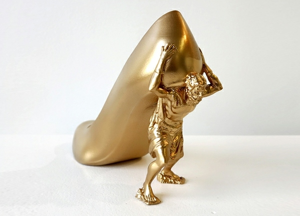 Kollekiton goldene Schuhen originelle Absätze