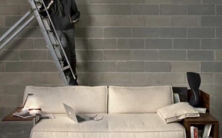 modernes-sofa-design-holz-gestell-beistelltisch-philippe-starck