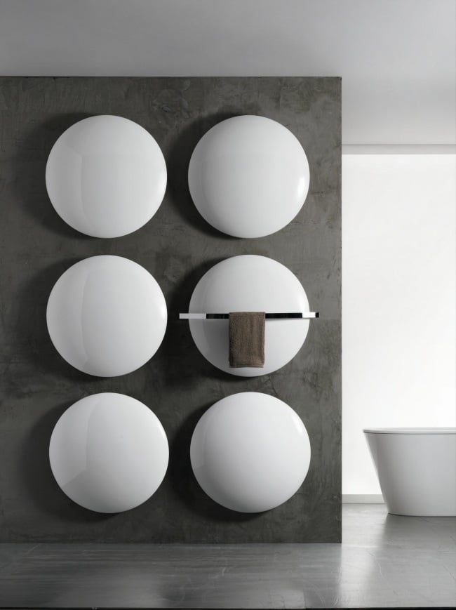 saturn moon antrax design heizkoerper badezimmer handtuchwaermer -rund