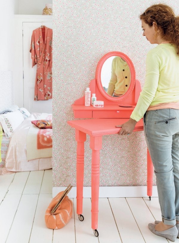 schminktisch selber machen tisch rollen rosa spiegel