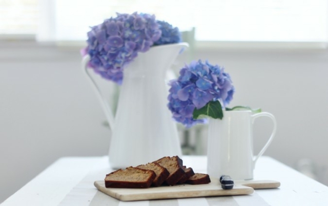Frühling Hortensien Teekanne Porzellan Frühstück Bett