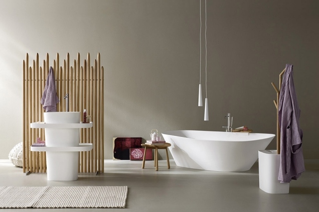 weiße-axryl badewnne-freistehend ausstattung rexa design-badezimmer trends