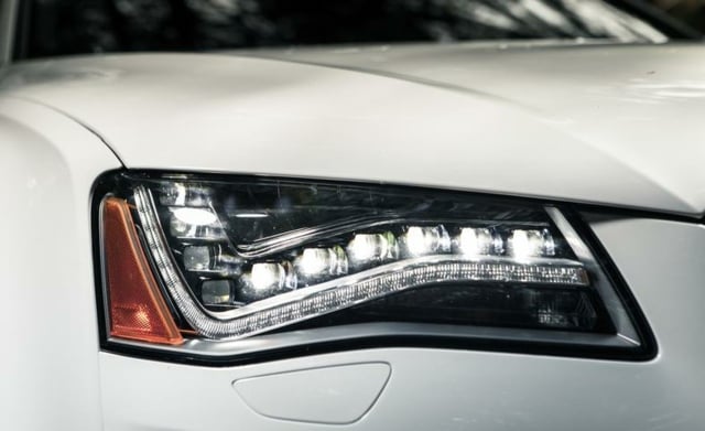 Autos Audi A8l Blicklicht LED vorne Detail