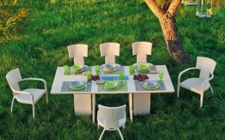 Atmosphera-Oliver-gartenmoebel-set-esstisch-stuehle-weiss-rattan