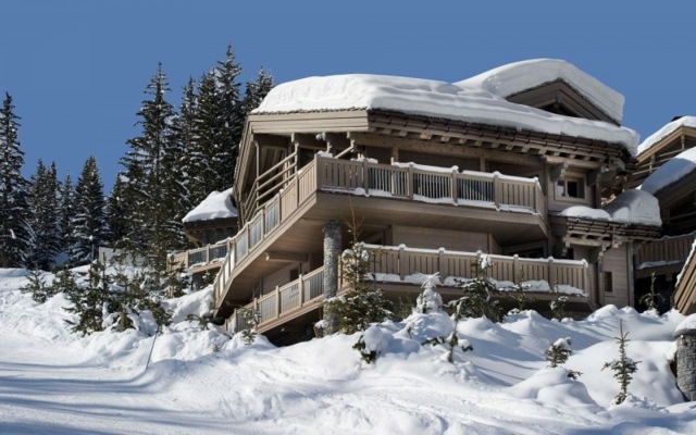 Holz Fassade Gebirge Alpen Luxus Ferienhaus
