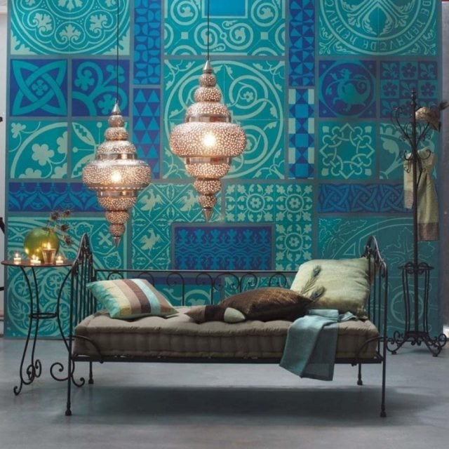 Einrichten im marokanischen-Stil Tapeten-Pendelleuchten metall bank