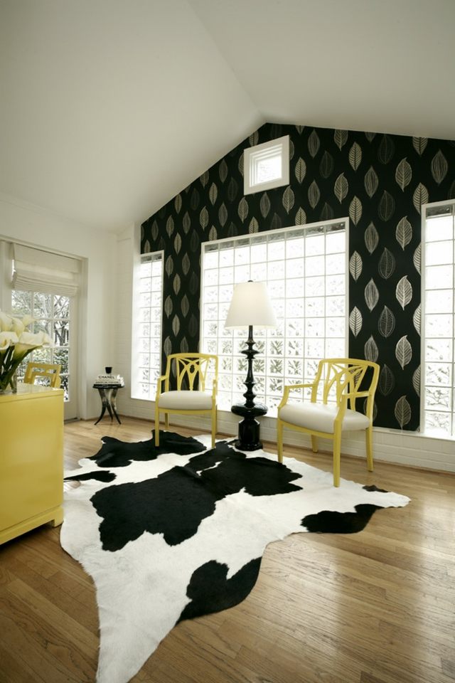 weiß Wohnzimmer Wand Tapeten Muster gelbe Sessel