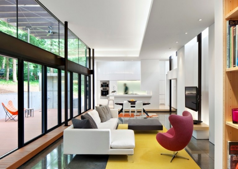 Ideen-Wohnzimmer-gelb-rosa-Sessel-modern