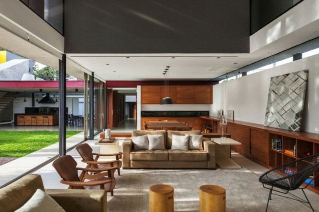 graue Farbe Holzhocker Sessel moderne Möbel Ideen für Wohnzimmer