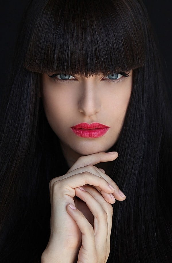 Lidstrich brunette haare kontrastierende-Lippenstift farbe
