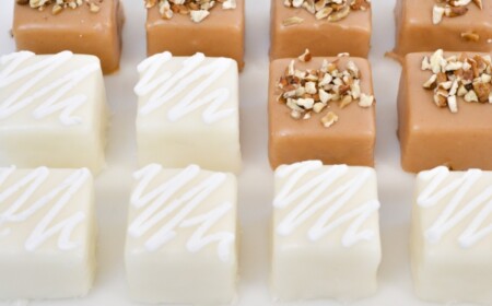 Mandel Pralinen-Nachspeise rezept-Petit Four-schokolade glasur