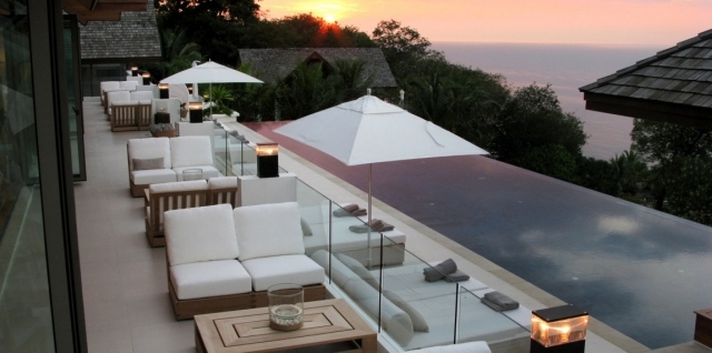 Outdoor Möbel modern design ideen Teakholz Pool Villa-Aussicht-Ozean