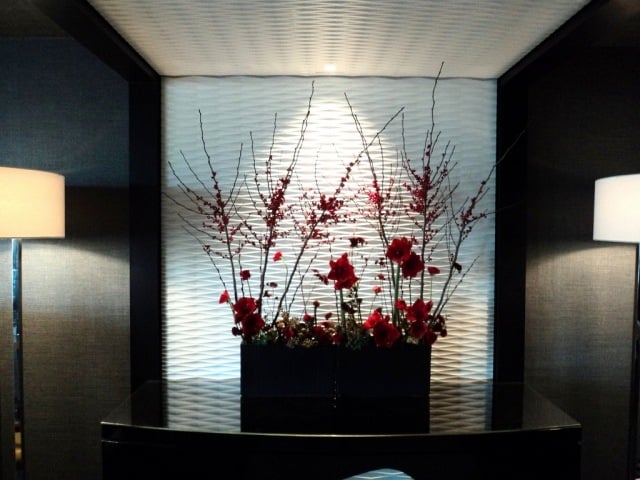 Blumen arrangieren-Wohnaccessoire Dekoration tisch 