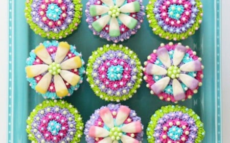 Süßigkeiten Überraschung Muttertag Cupcakes dekorieren Ideen leckere rezepte
