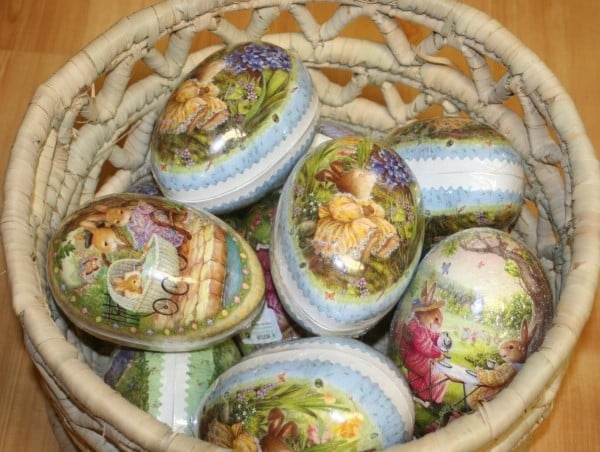 Traditionelle-ostereier-färben Hasen-dekorationen selber machen Osternest