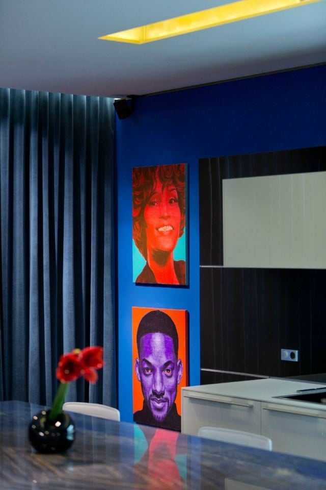 ideen Wandgestaltung mit Neonfarben Portrait-Gemälde Wohnung einrichten