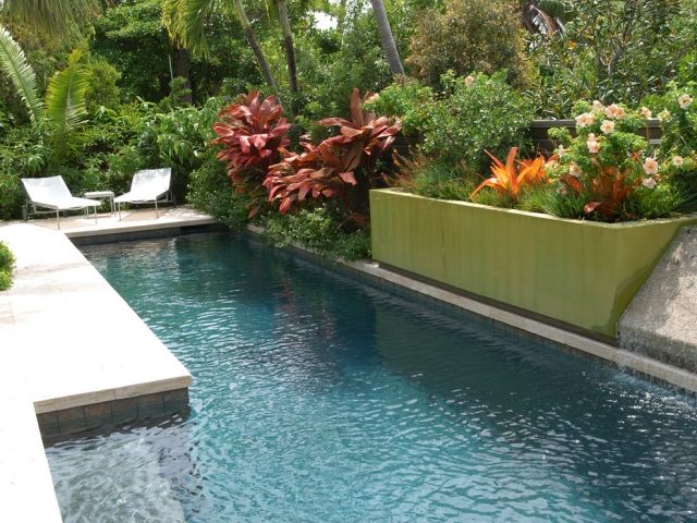 Gartengestaltung moderne anlage mit Wasser-schwimmbecken 