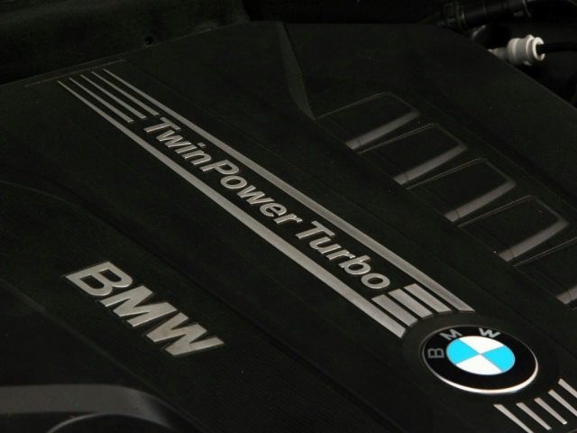 Zwei liter-Motor Gehäuse-BMW 3er Reihe-2014