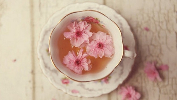 duftender Tee trinken gesund Tipps-gegen Schlafstörungen
