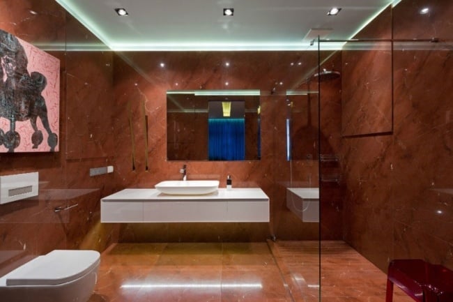 badezimmer ideen bilder fliesen marmor rot glas dusche weiße moebel