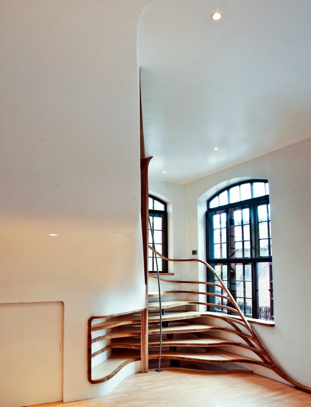 Design-Treppe aus Holz computer entworfen innovative technik gefräst