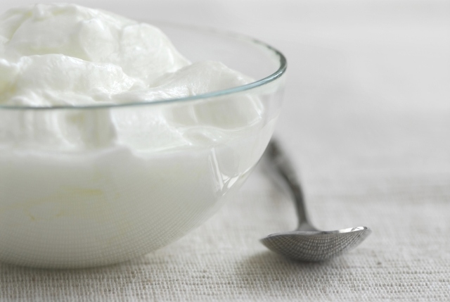 effektive fettverbrennung yoghurt essen umstellen schüssel löffel