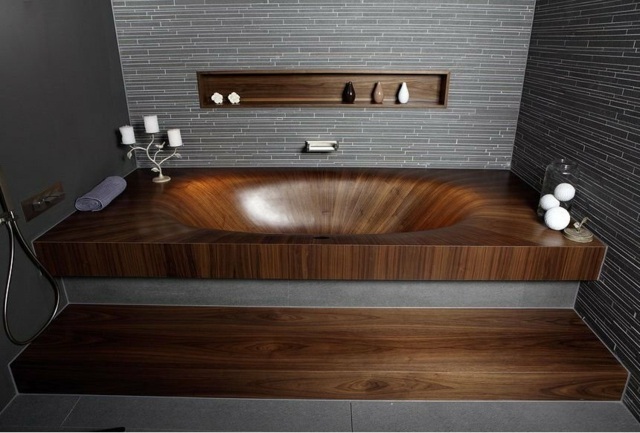 Badewanne moderne Holz Möbel Badezimmer gestalten