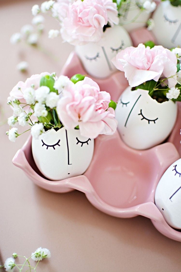 frühlingsdeko-basteln-eierschalen-dekorieren-blumen-vasen