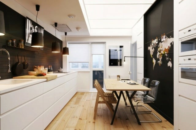 Küche Essplatz Einbauschränke schwarz weiß Holz Boden